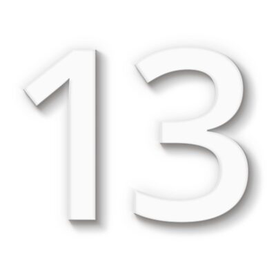 Hausnummer 13 aus weißem Acryl