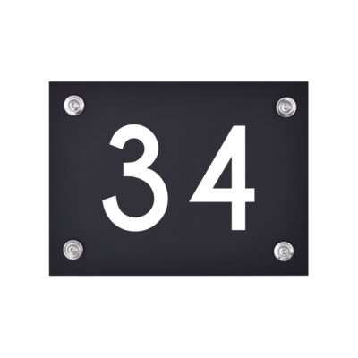Hausnummernschild Nummer 34 schwarz-weiß