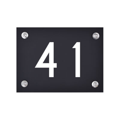 Hausnummernschild 41 in schwarz-weiß