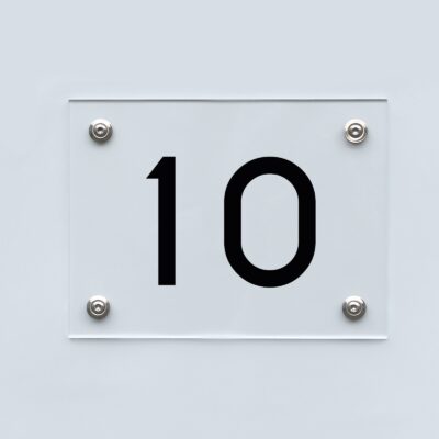 Hausnummernschild 10