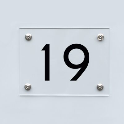 Hausnummernschild 19 - Hausnummer aus Acryl