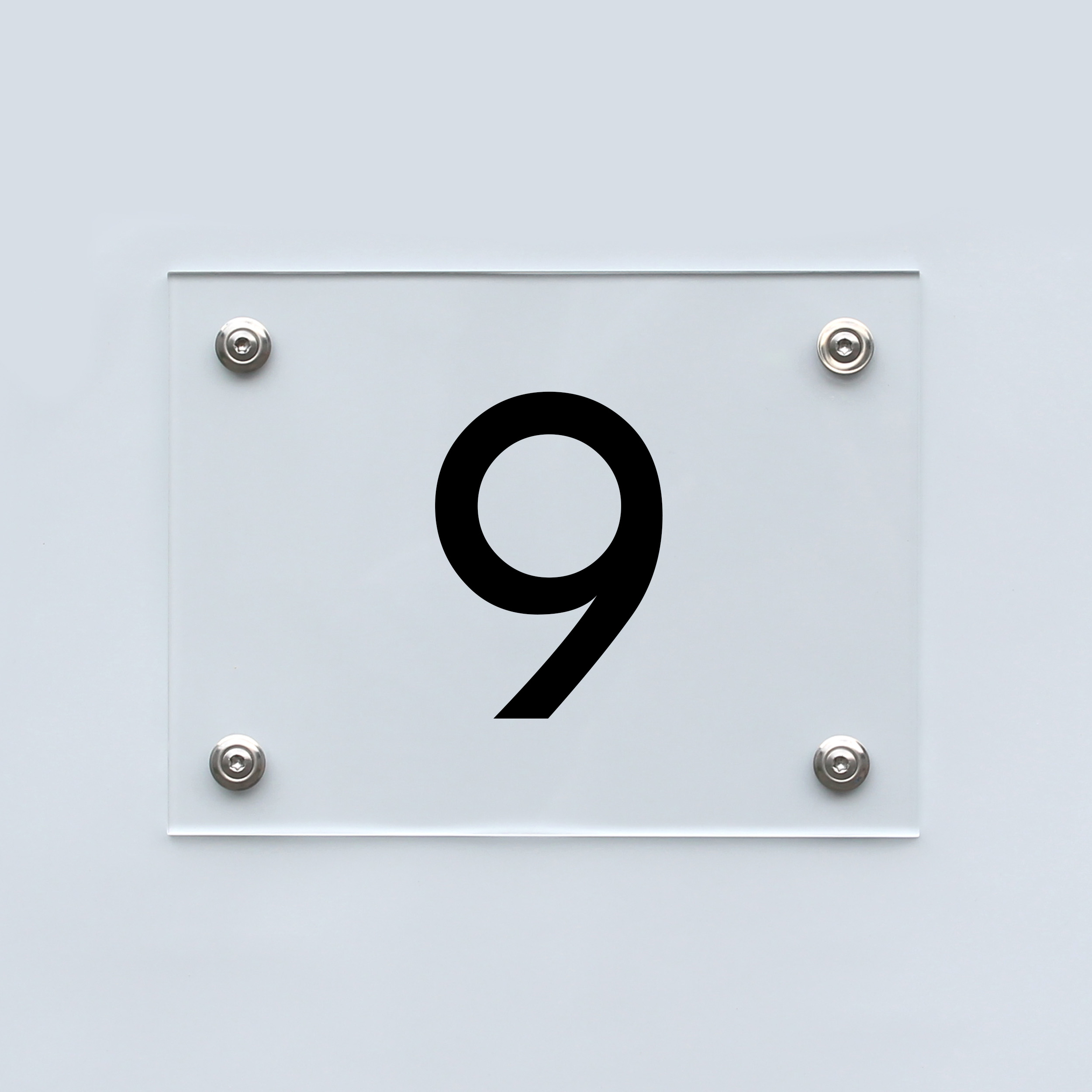 Hausnummernschild transparent mit schwarzer 9